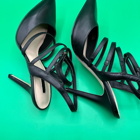Guess Gwbelona Black Leather Pointy Toe 4” Strappy Heels Size 8 1/2 M - Picture 5 of 11
